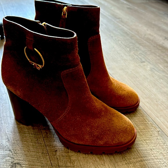 Suede Tory Burch Boots w TB logo - Picture 1 of 2